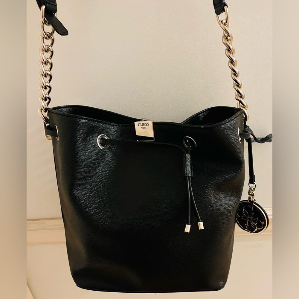 NWT Guess Christy Drawstring Bucket Bag- with original dust bag - Picture 12 of 15